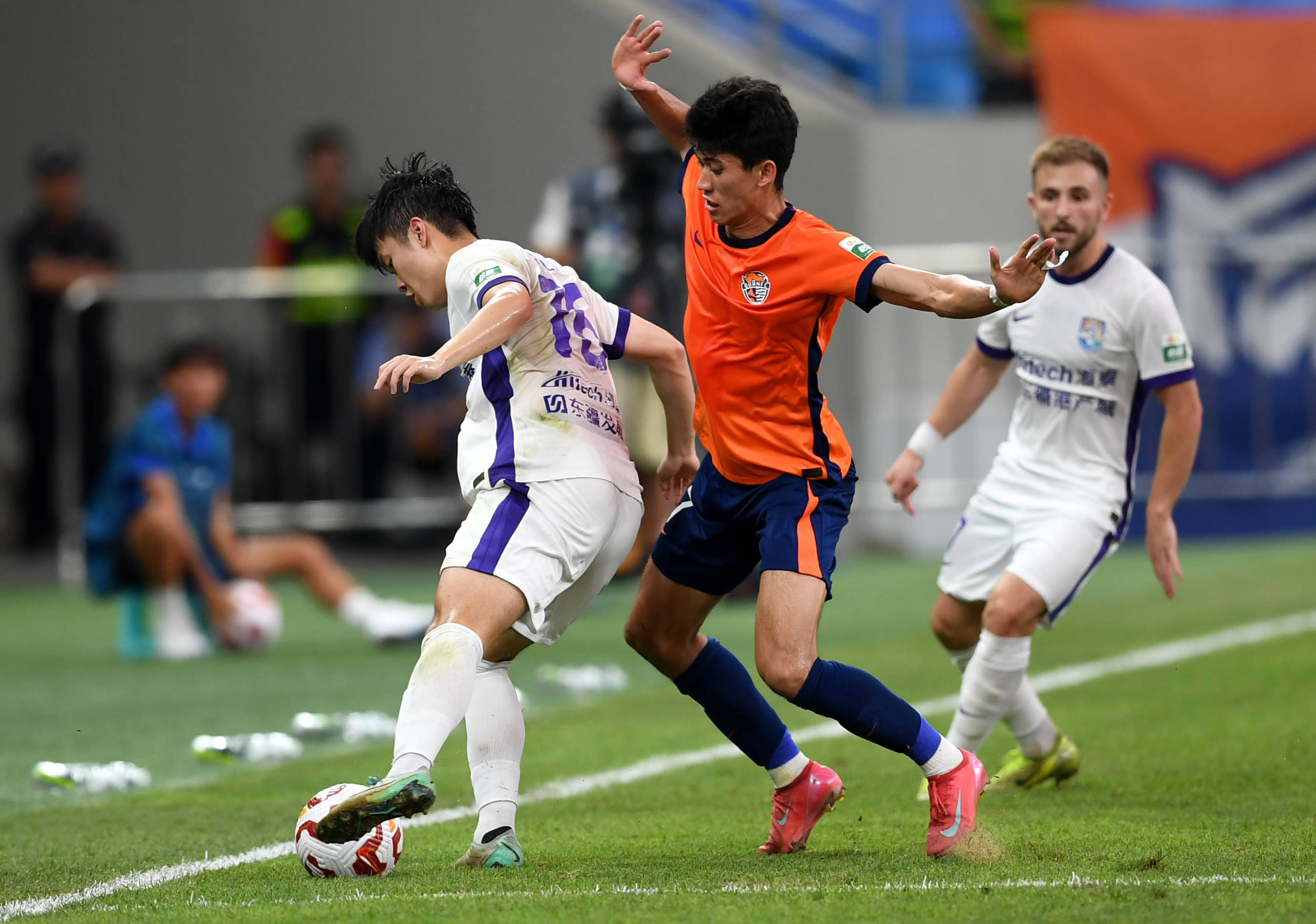 另一方面 另一方面